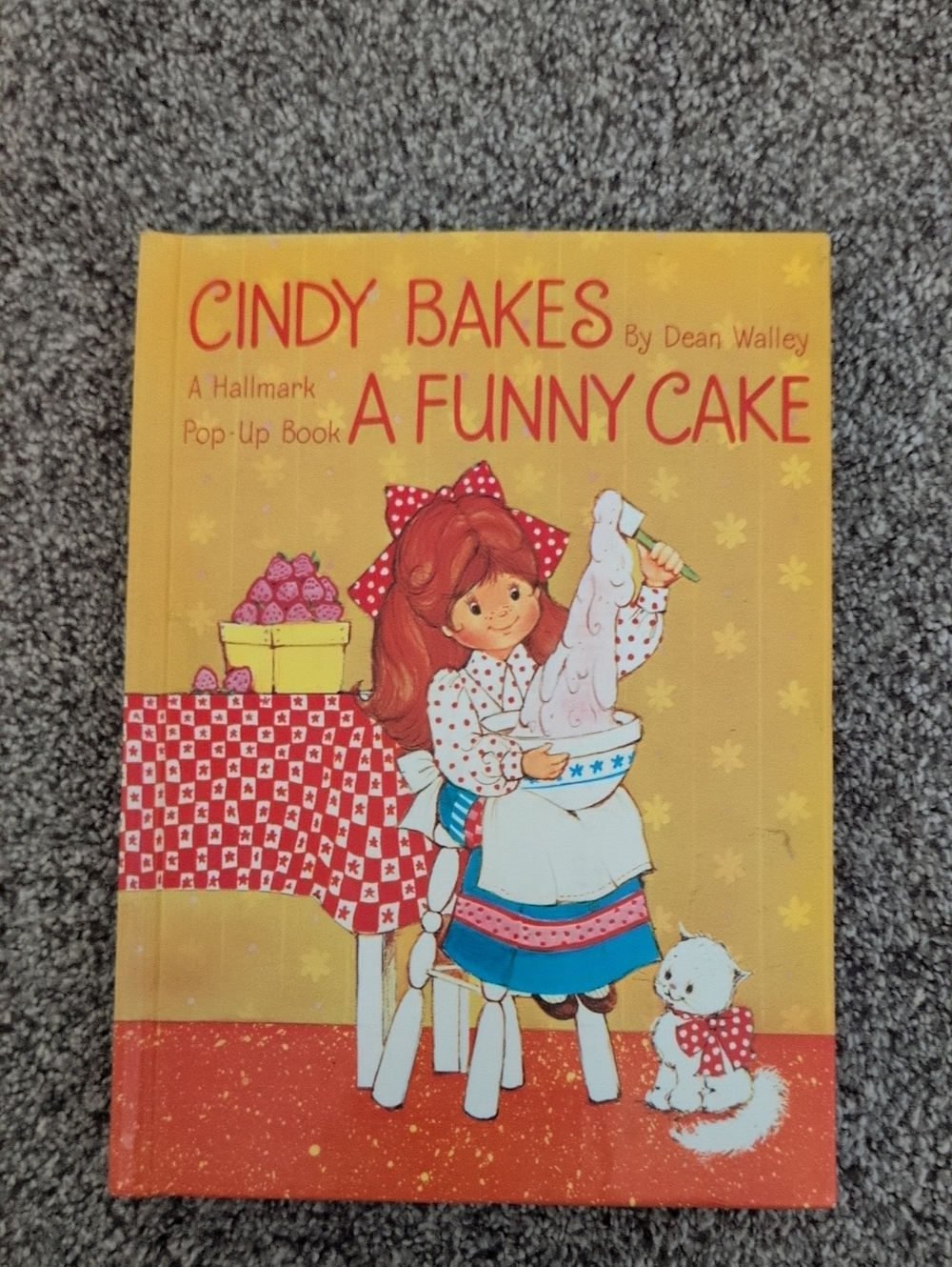 Hallmark Cindy Bakes A Funny Cake Pop-Up Book 70s
